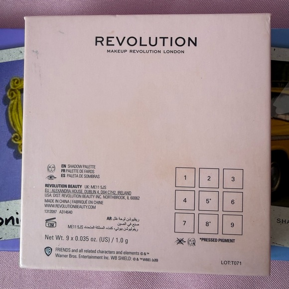 Friends x Revolution - Eyeshadow Makeup Palettes Set of 3 - Phoebe Rachel Monica - Picture 11 of 14